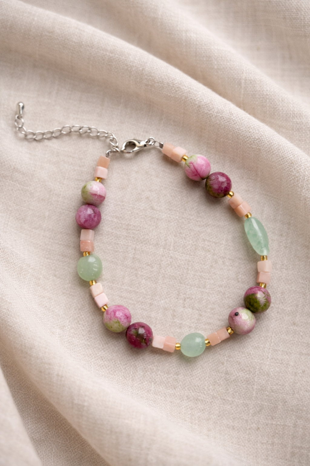 Bracelet “Lotus Sacré” – Équilibre & Douceur